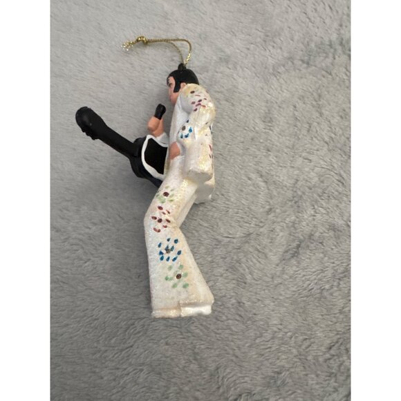 Elvis Presley Resin Christmas Ornament With Guitar Glitter Finish White Jumpsuit - Picture 2 of 4